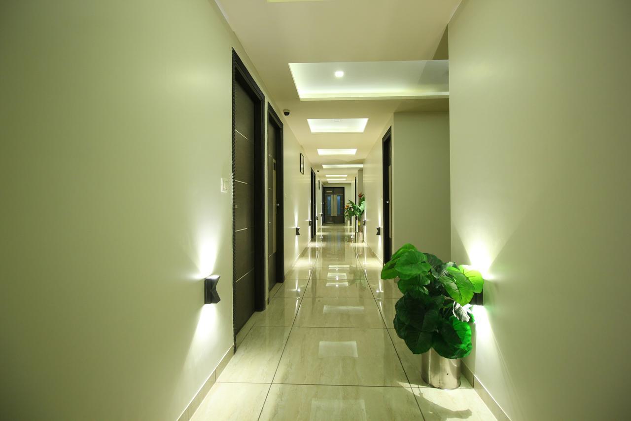 Hotel Flair Inn أحمد أباد المظهر الخارجي الصورة