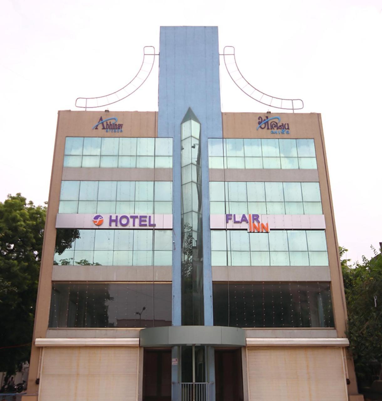 Hotel Flair Inn أحمد أباد المظهر الخارجي الصورة