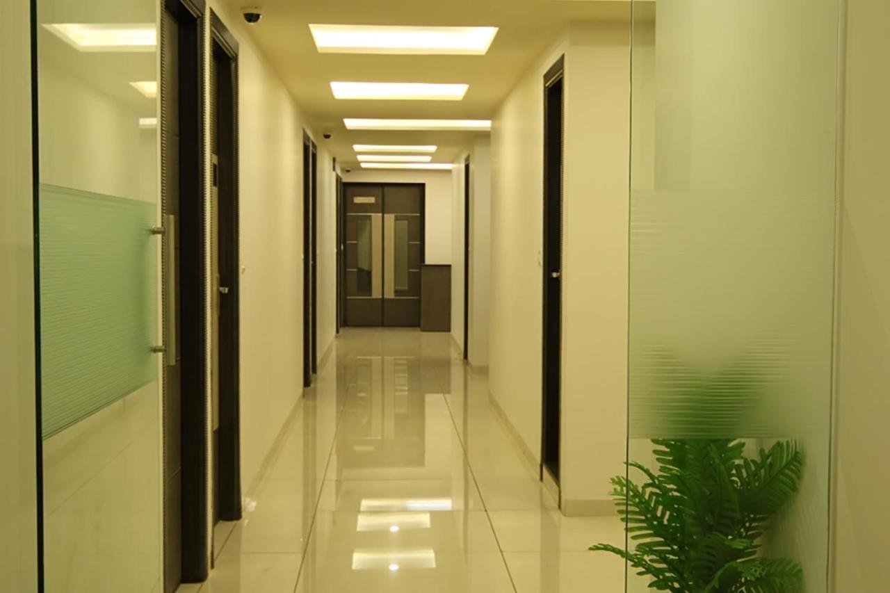 Hotel Flair Inn أحمد أباد المظهر الخارجي الصورة